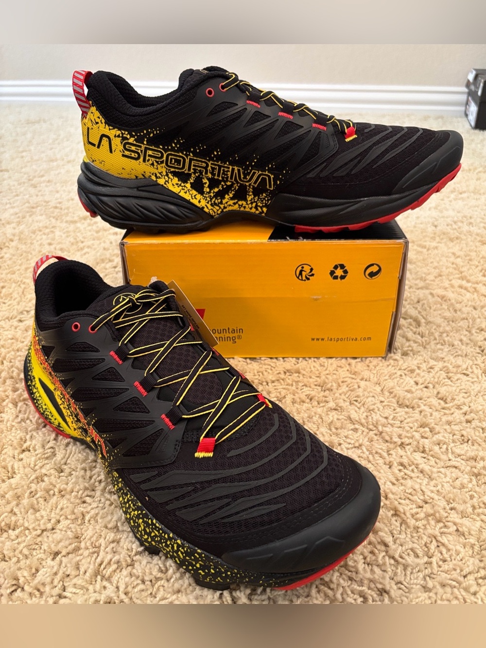 La Sportiva AKASHA II Trail running Shoes